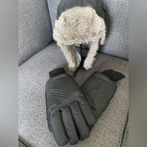 Men’s Pajar Gloves and WindRiver Hat